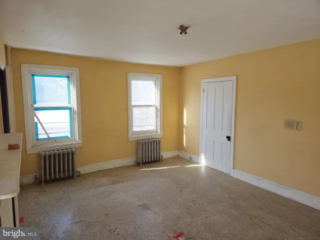 $175,000 | 235 St Mary Street, Burlington, NJ 08016