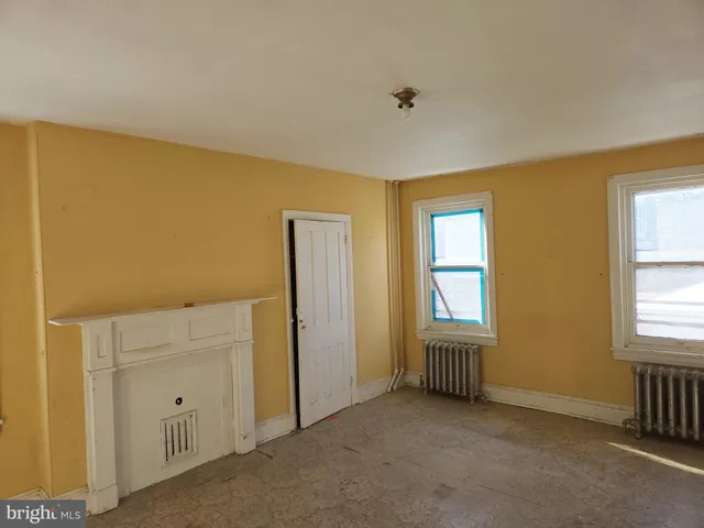 $175,000 | 235 St Mary Street, Burlington, NJ 08016