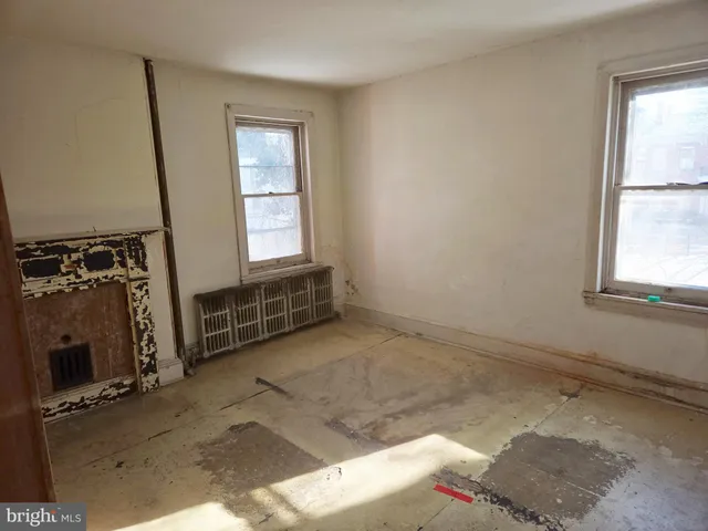 $175,000 | 235 St Mary Street, Burlington, NJ 08016