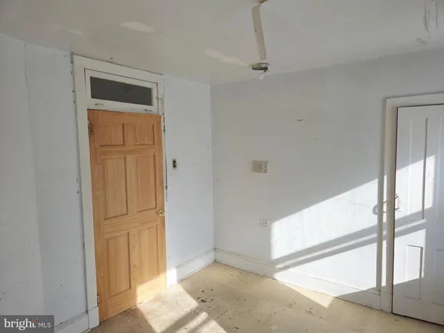 $175,000 | 235 St Mary Street, Burlington, NJ 08016