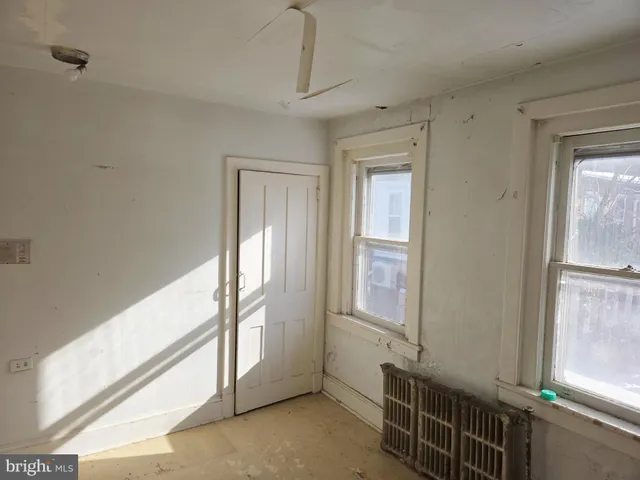 $175,000 | 235 St Mary Street, Burlington, NJ 08016