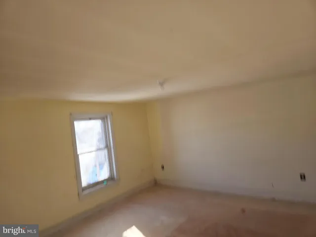 $175,000 | 235 St Mary Street, Burlington, NJ 08016