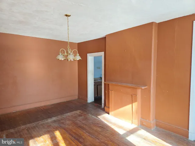 $175,000 | 235 St Mary Street, Burlington, NJ 08016