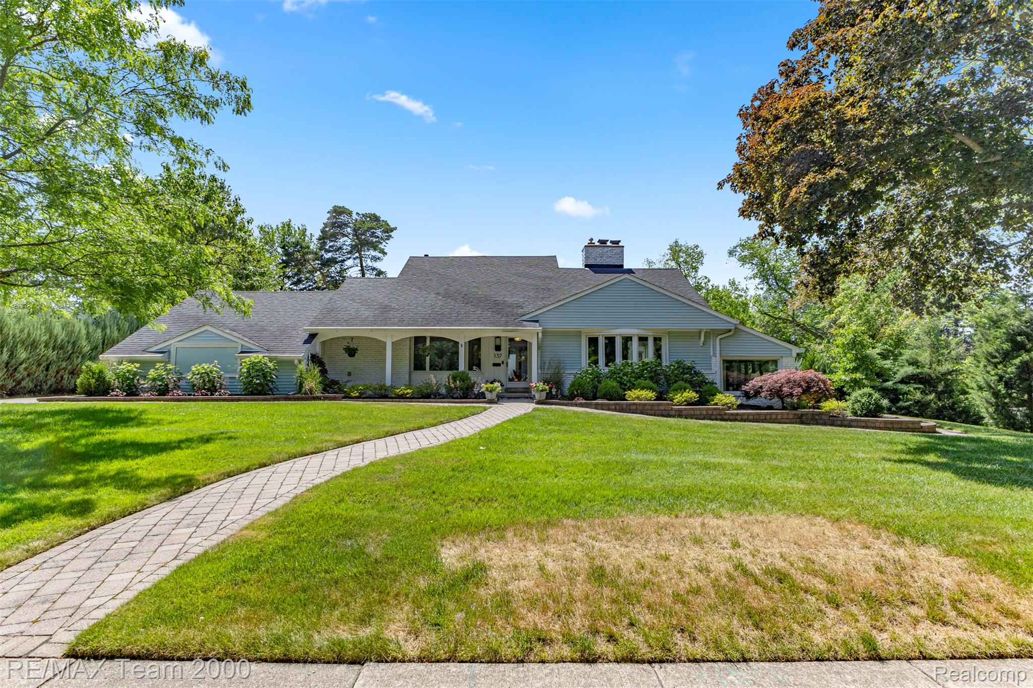 137 North Brady Road Dearborn, MI 48124 - Photo 2 of 72 04.jpg