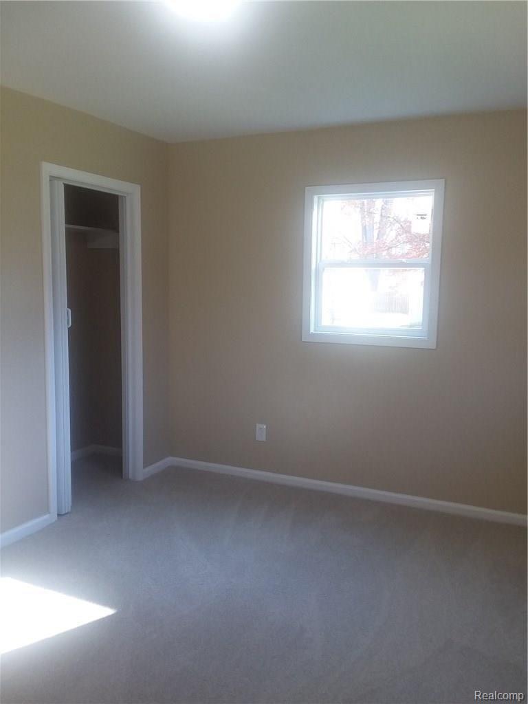 21307 Springhill Street Romulus, MI 48174 - Photo 10 of 24 20171108_133735.jpg