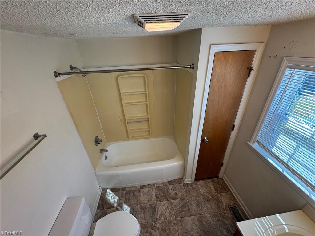 110 South Raleigh Street Greensboro, NC 27401 - Photo 12 of 19