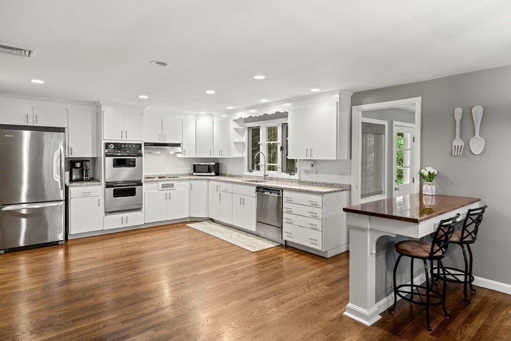 21 Red Coat Road Framingham, MA 01701 - Photo 11 of 34 Gallery Image 11