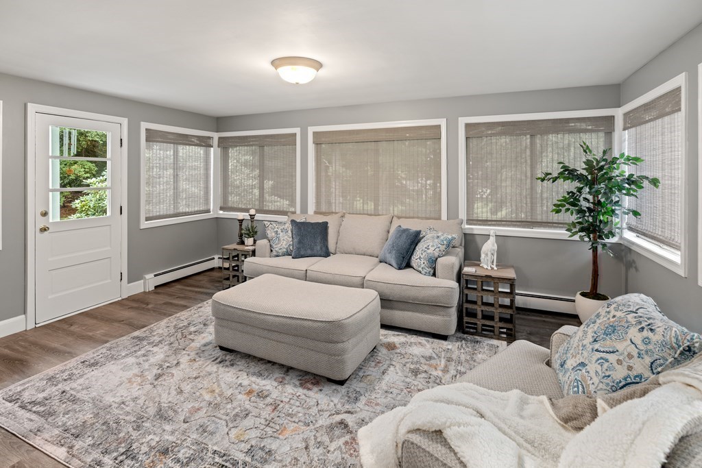 21 Red Coat Road Framingham, MA 01701 - Photo 13 of 34 Gallery Image 13