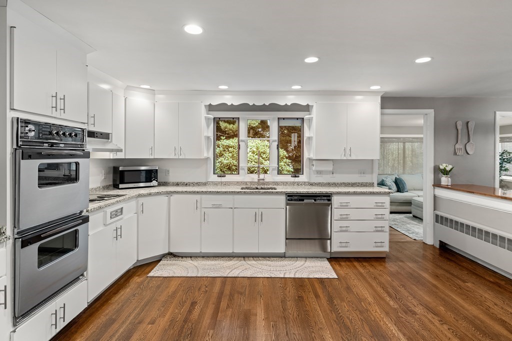 21 Red Coat Road Framingham, MA 01701 - Photo 8 of 34 Gallery Image 8
