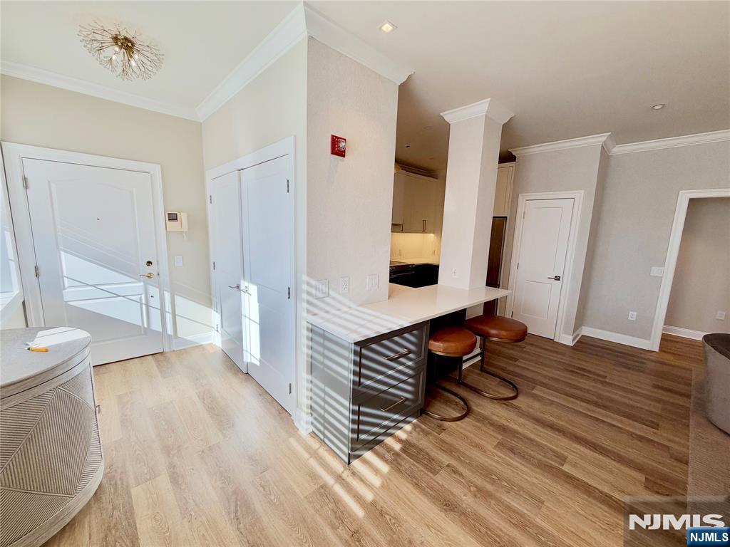 3501 Rio Vista Drive Mahwah, NJ 07430 - Photo 3 of 27 Gallery Image 3