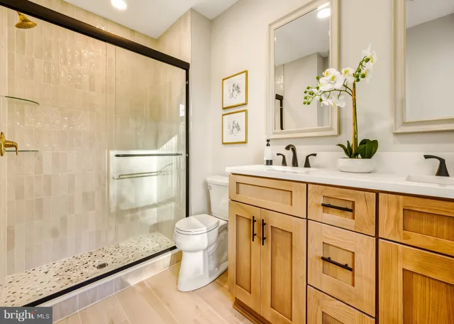 $799,900 | 15 Bronwood Drive, Voorhees, NJ 08043