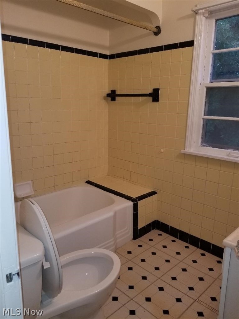 3785 Silsby Road Cleveland, OH 44118 - Photo 19 of 27 Gallery Image 19