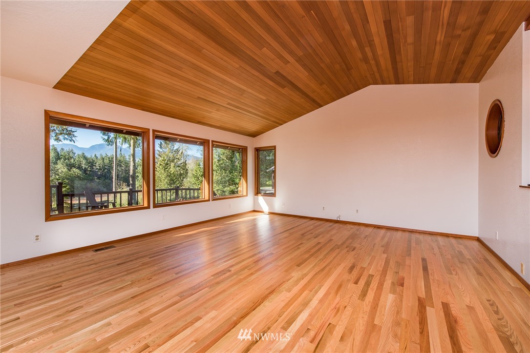513 Walker Valley Road Port Angeles, WA 98362 - Photo 6 of 25