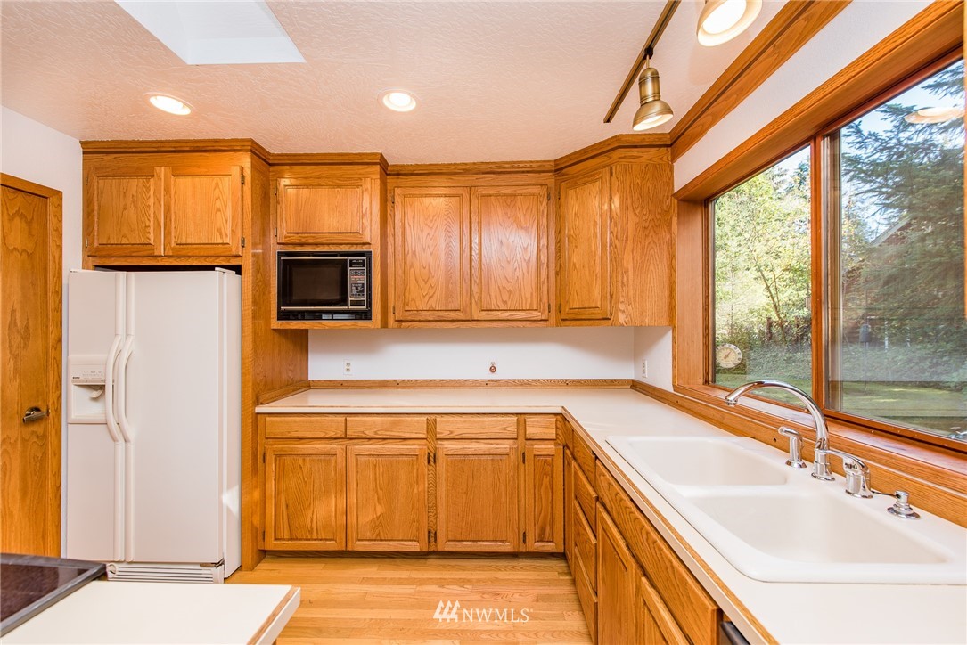 513 Walker Valley Road Port Angeles, WA 98362 - Photo 9 of 25