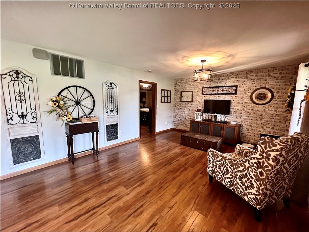 7691 Sandhill Road Point Pleasant, WV 25550 - Photo 10 of 31 Gallery Image 10