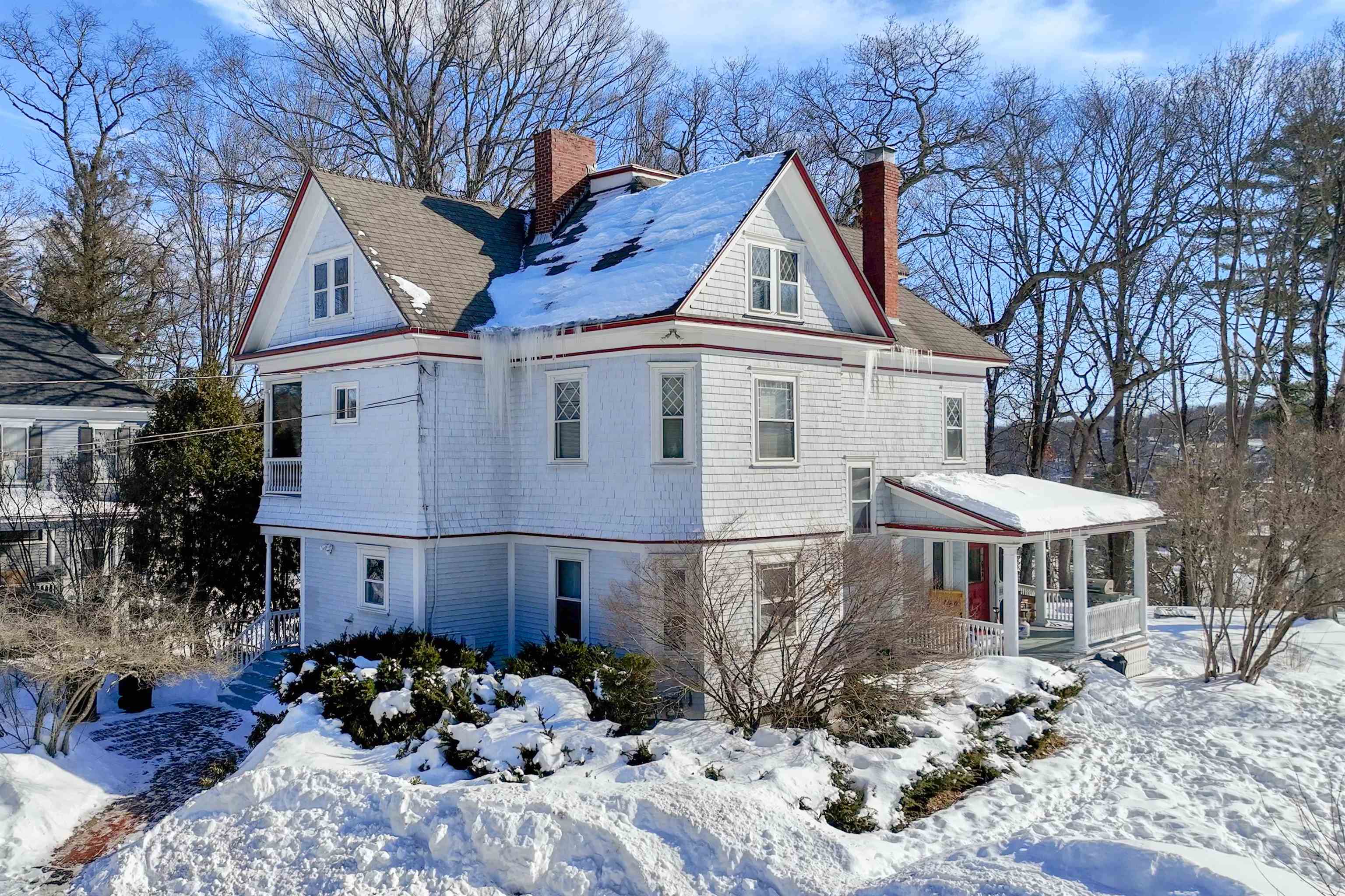 69 Cheney Street Franklin, NH 03235 - Photo 2 of 44