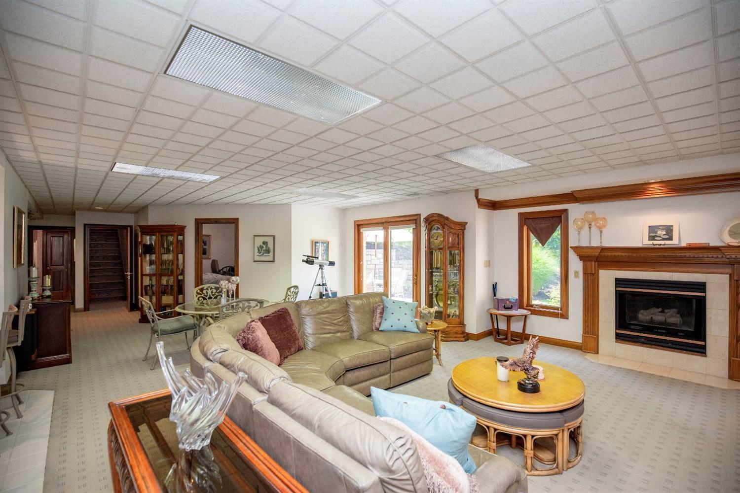 5585 Boomer Road Cincinnati, OH 45247 - Photo 35 of 50
