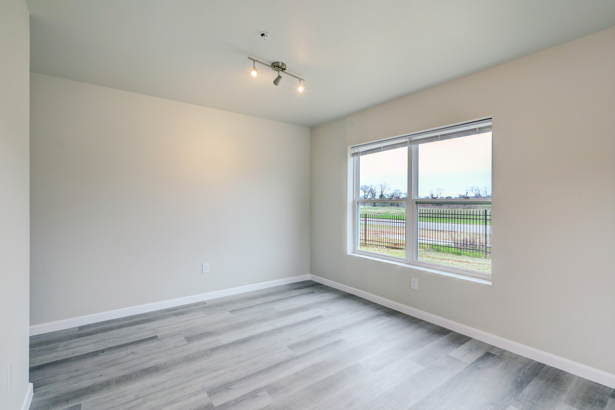 155 Plez Morgan, Unit 12A Montgomery, TX 77356 - Photo 6 of 16