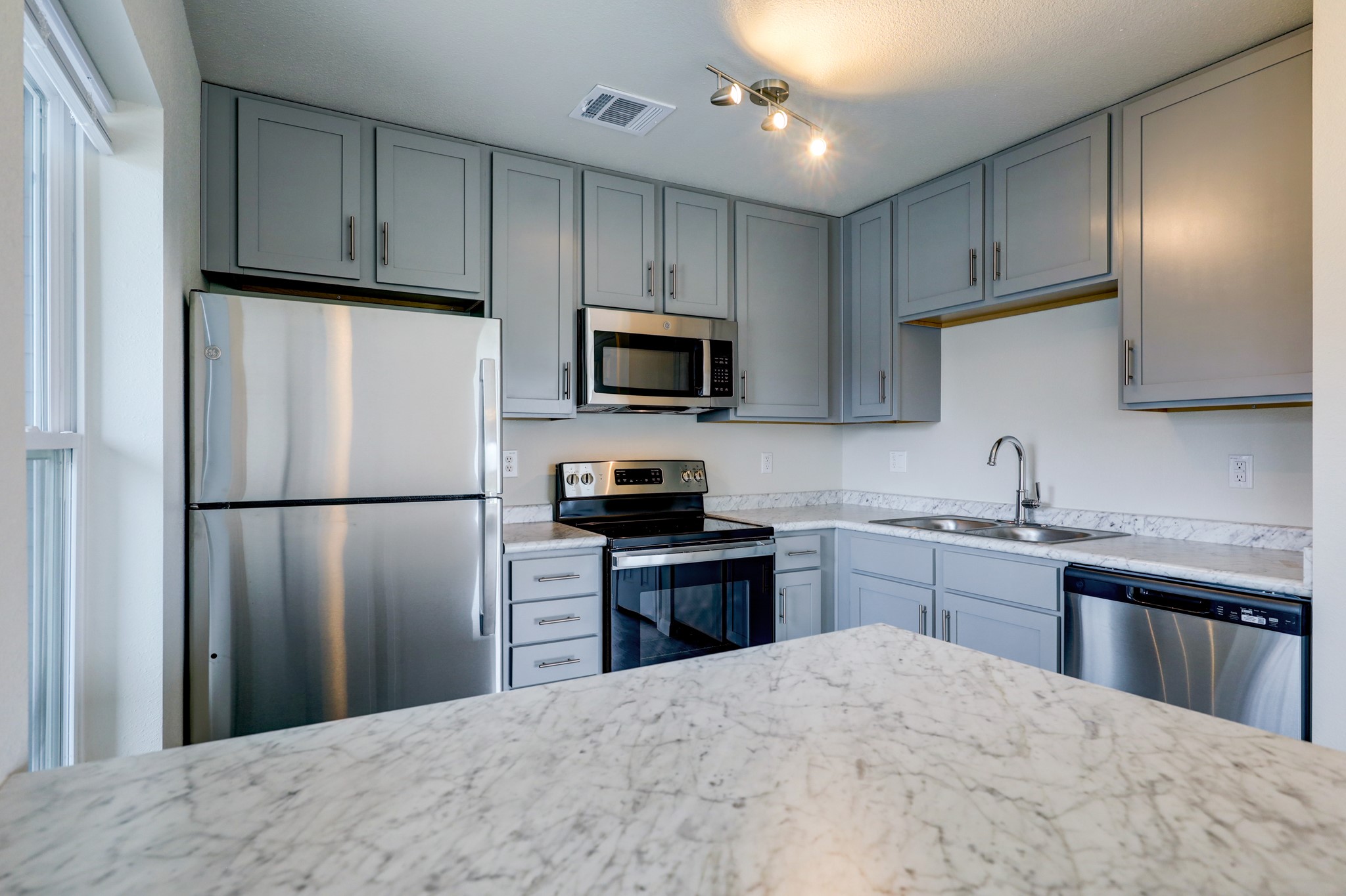 155 Plez Morgan, Unit 12A Montgomery, TX 77356 - Photo 8 of 16