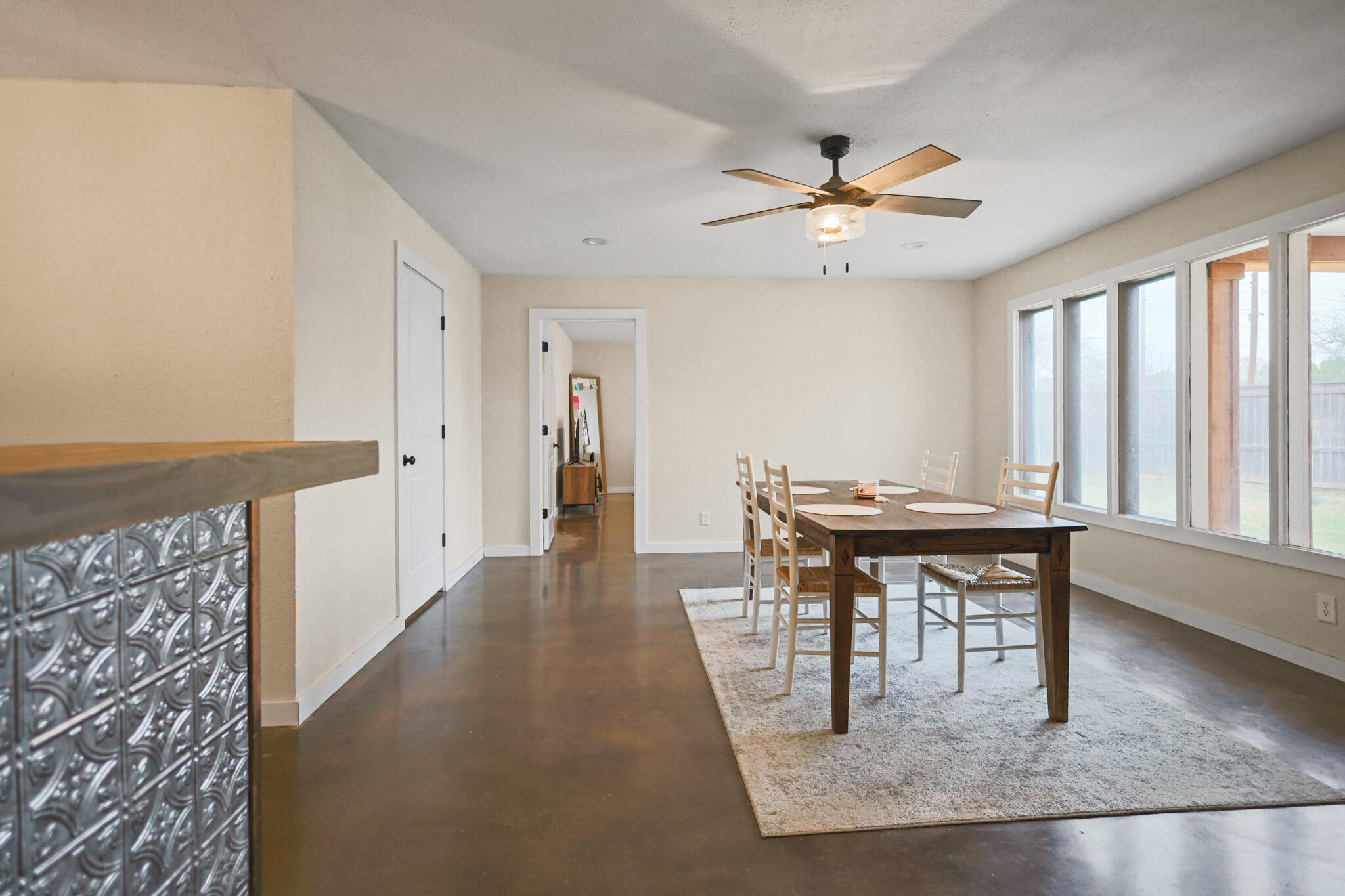 4302 42nd Street Lubbock, TX 79413 - Photo 20 of 67 2nd Living Rm/ Dry Bar/ Dining Rm