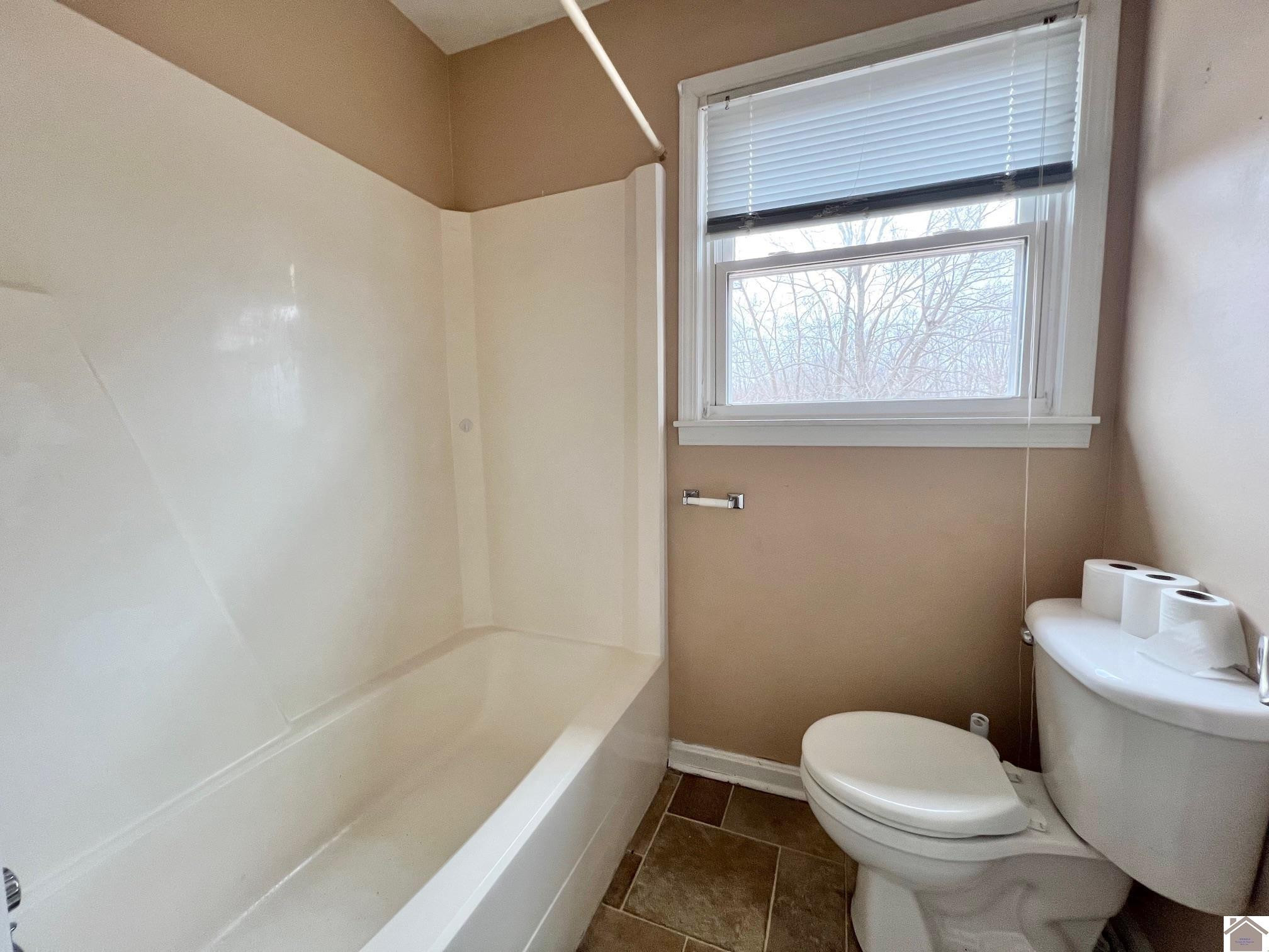 5810 Cunningham Road West Paducah, KY 42086 - Photo 8 of 13 Photo 8