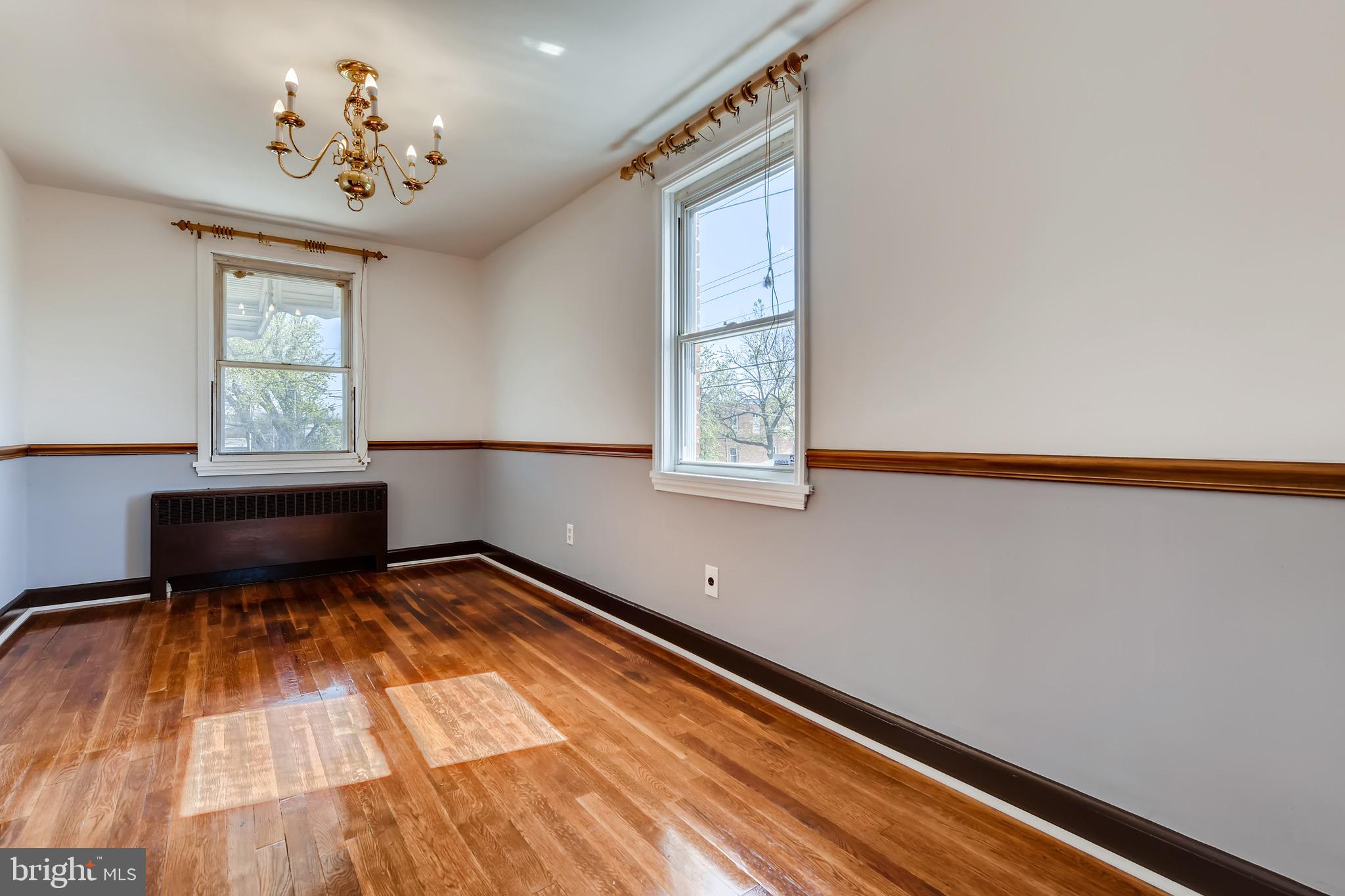 3507 Clarenell Road Baltimore, MD 21229 - Photo 7 of 28 Dining room with lots of light.