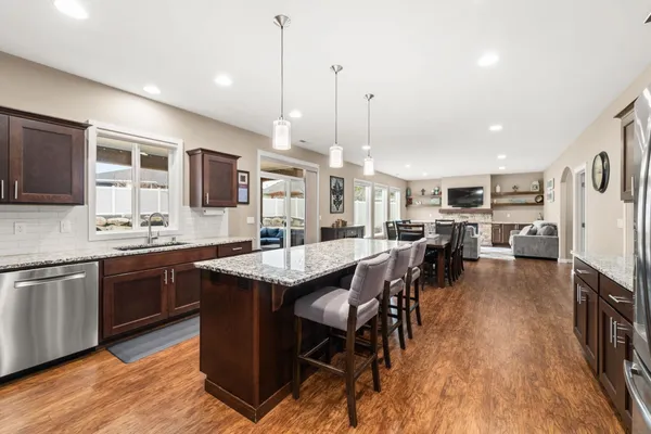 $874,900 | 110 East Sapphire Lane, Spokane, WA 99208