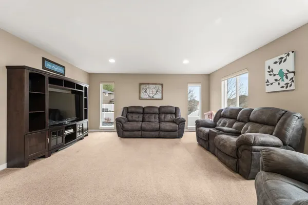 $874,900 | 110 East Sapphire Lane, Spokane, WA 99208