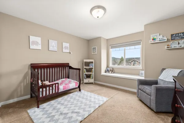 $874,900 | 110 East Sapphire Lane, Spokane, WA 99208