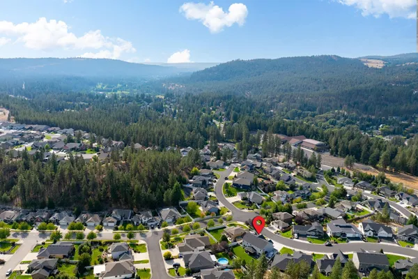 $874,900 | 110 East Sapphire Lane, Spokane, WA 99208