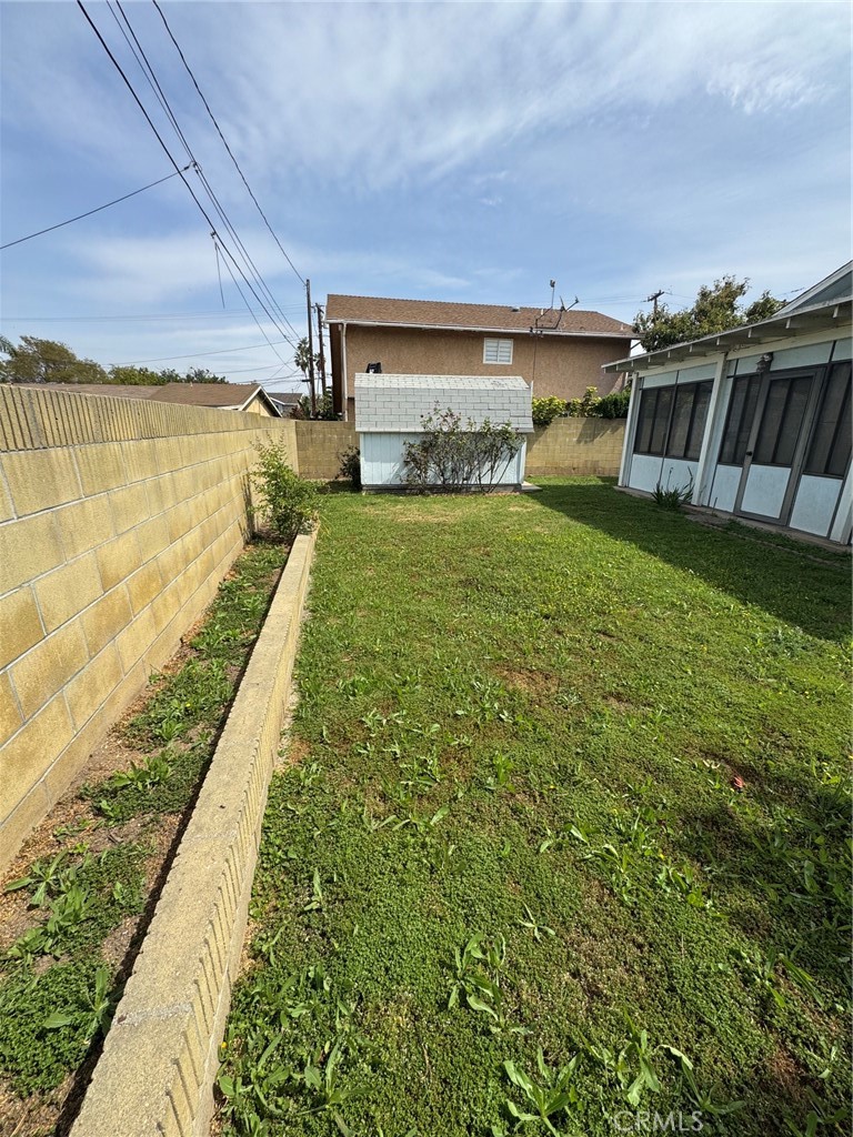 405 South Bluff Road Montebello, CA 90640 - Photo 12 of 18