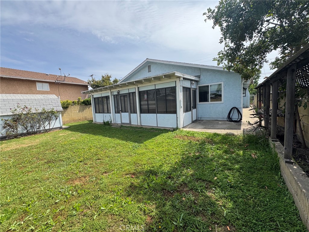 405 South Bluff Road Montebello, CA 90640 - Photo 13 of 18