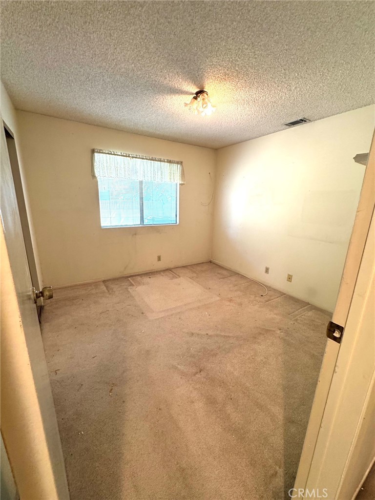 405 South Bluff Road Montebello, CA 90640 - Photo 10 of 18