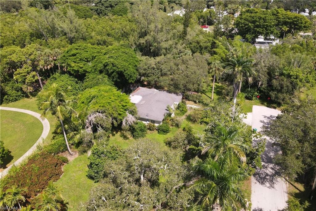 1063 Shadowlawn Drive Naples, FL 34104 - Photo 9 of 20