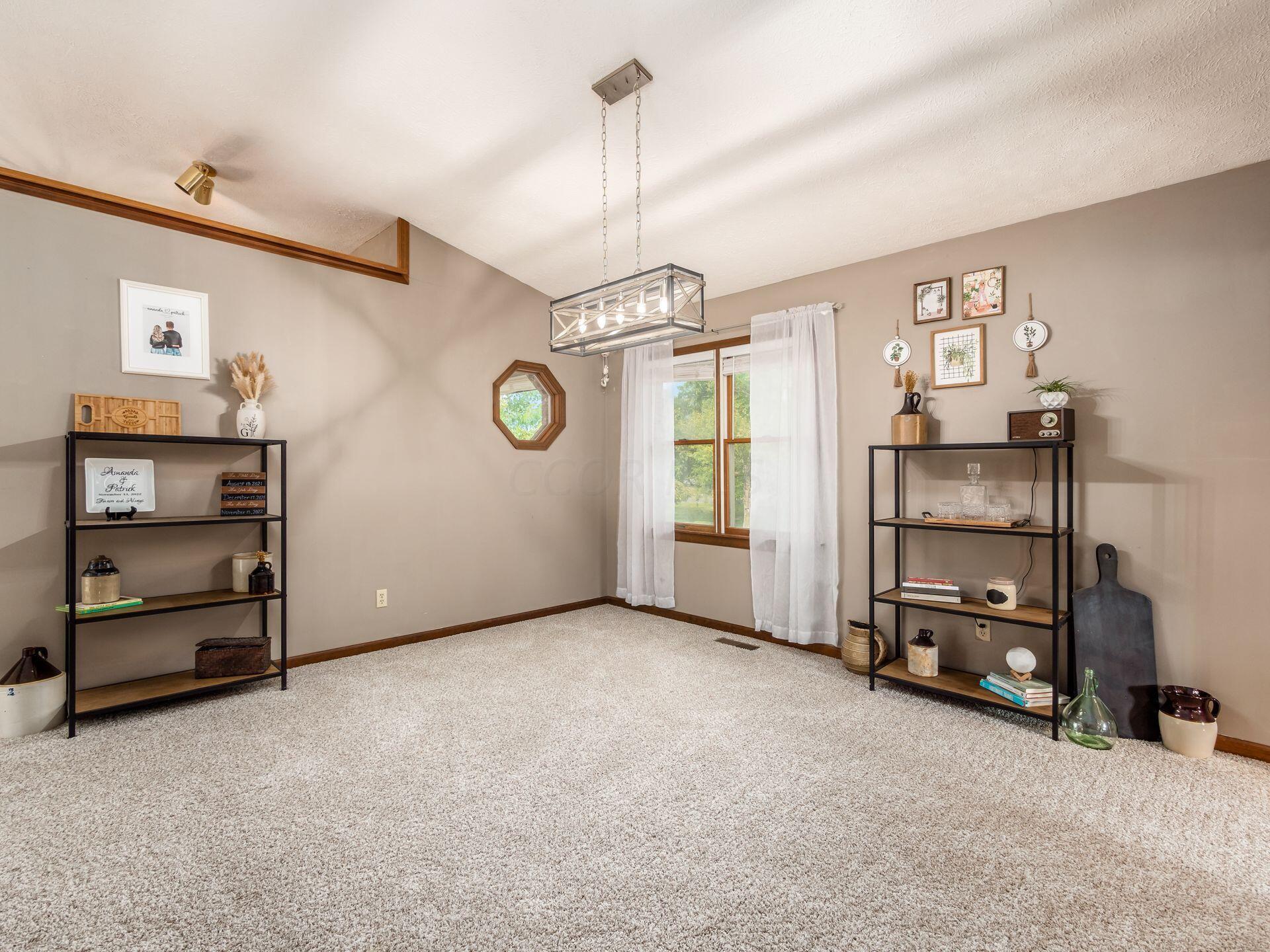 1711 Smeltzer Road Marion, OH 43302 - Photo 6 of 47 Office
