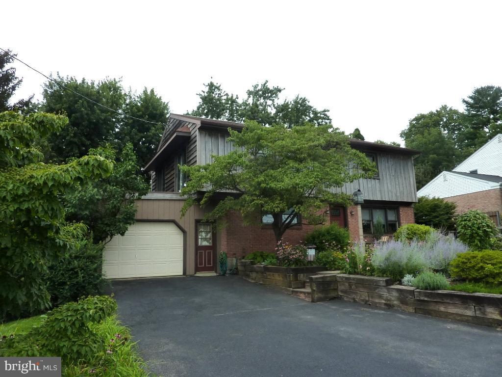 2832 Kissel Hill Road Lancaster, PA 17601 - Photo 3 of 34 Gallery Image 3