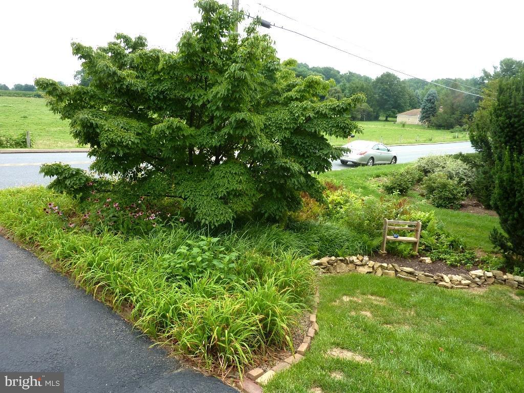 2832 Kissel Hill Road Lancaster, PA 17601 - Photo 8 of 34 Gallery Image 8