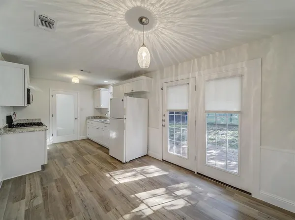 $1,850 | 844 Saddle Road, White Settlement, TX 76108