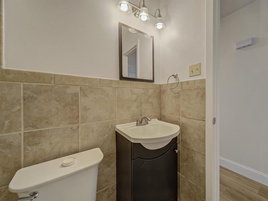 844 Saddle Road White Settlement, TX 76108 - Photo 23 of 27