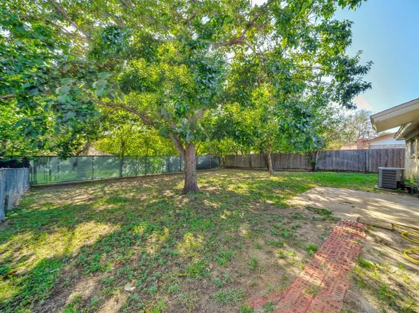 $1,850 | 844 Saddle Road, White Settlement, TX 76108
