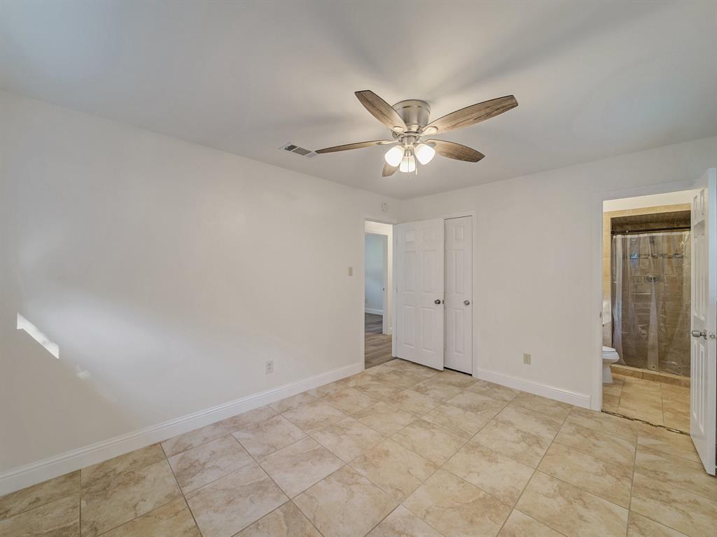 844 Saddle Road White Settlement, TX 76108 - Photo 10 of 27
