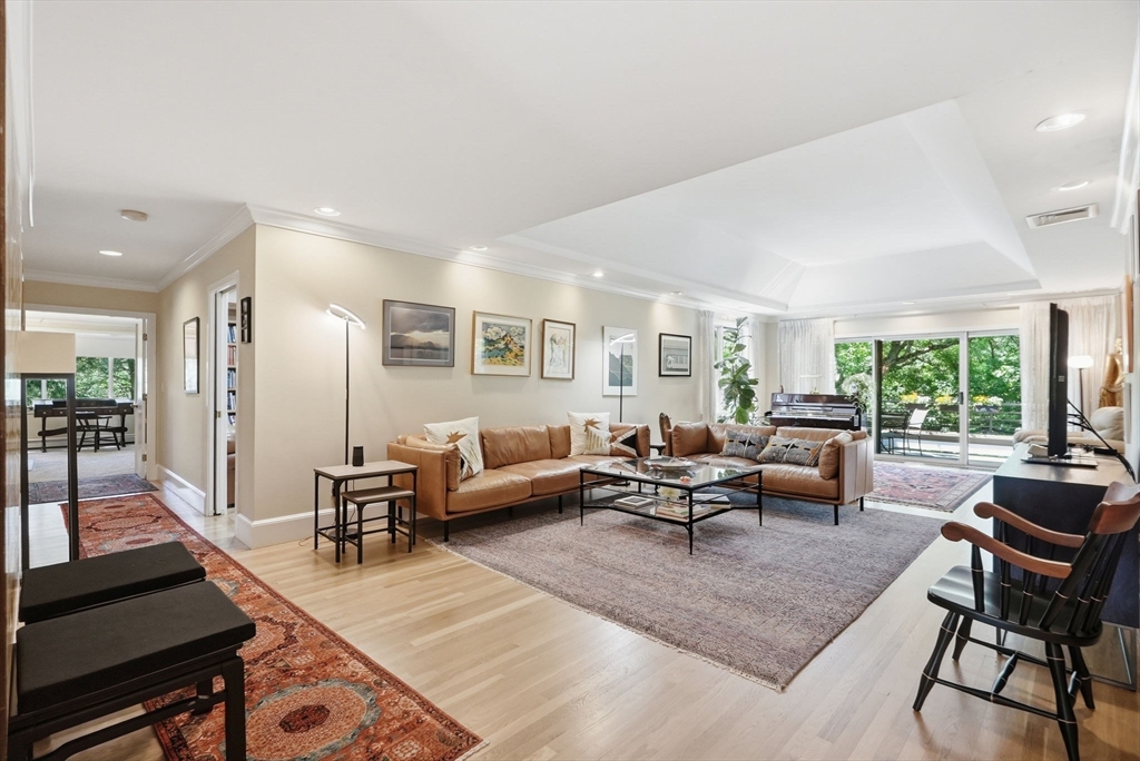 232 Allandale Road, Unit 3A Boston, MA 02467 - Photo 4 of 38 Gallery Image 4