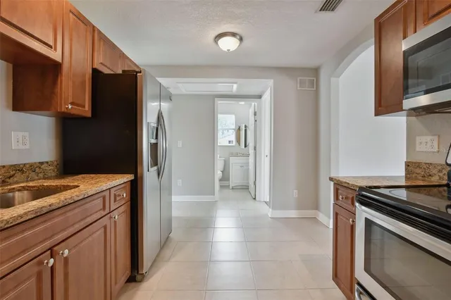 $2,600 | 3901 North Ola Avenue, Tampa, FL 33603