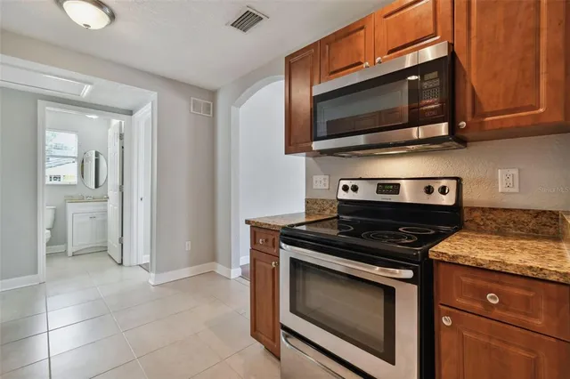 $2,600 | 3901 North Ola Avenue, Tampa, FL 33603