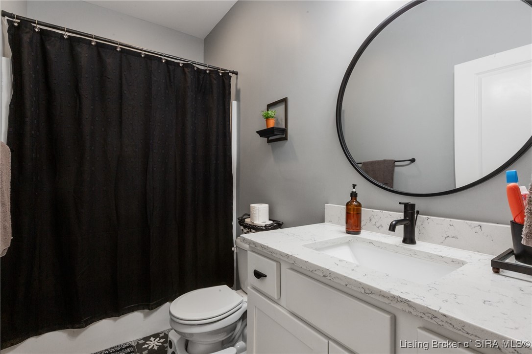 2605 Deville Drive Floyds Knobs, IN 47119 - Photo 23 of 46 Main Floor Bathroom 2