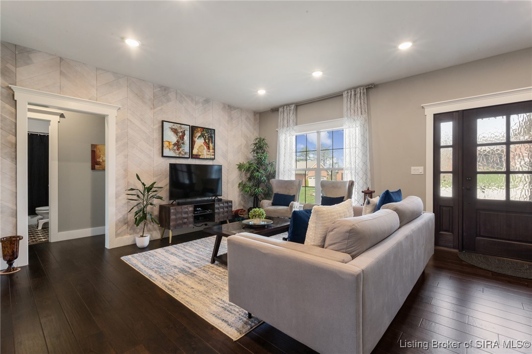 2605 Deville Drive Floyds Knobs, IN 47119 - Photo 3 of 46