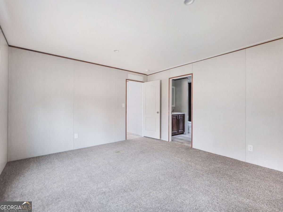 5224 Bogus Road Gainesville, GA 30506 - Photo 15 of 43 a view of an empty room