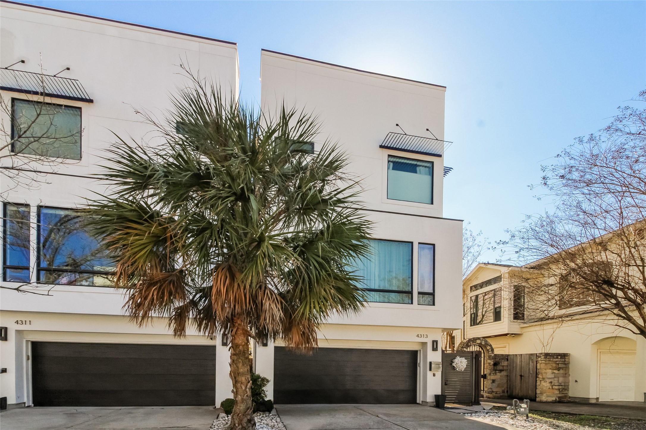 4313 Floyd Street Houston, TX 77007 - Photo 3 of 15