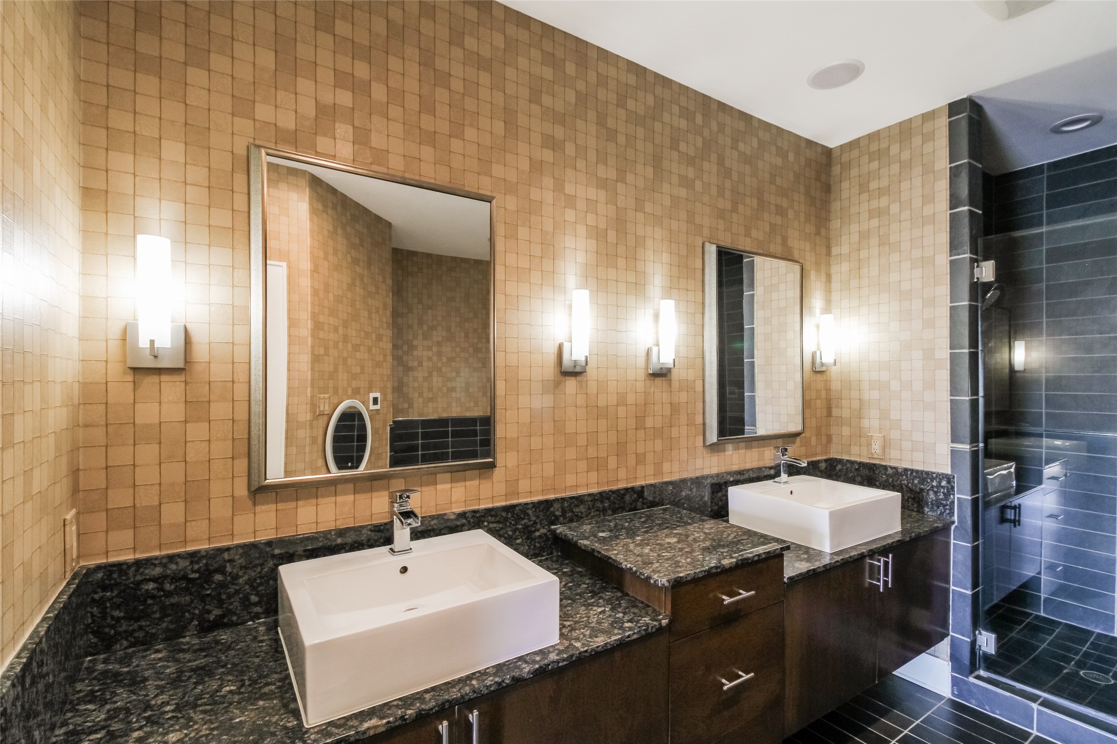 4313 Floyd Street Houston, TX 77007 - Photo 9 of 15