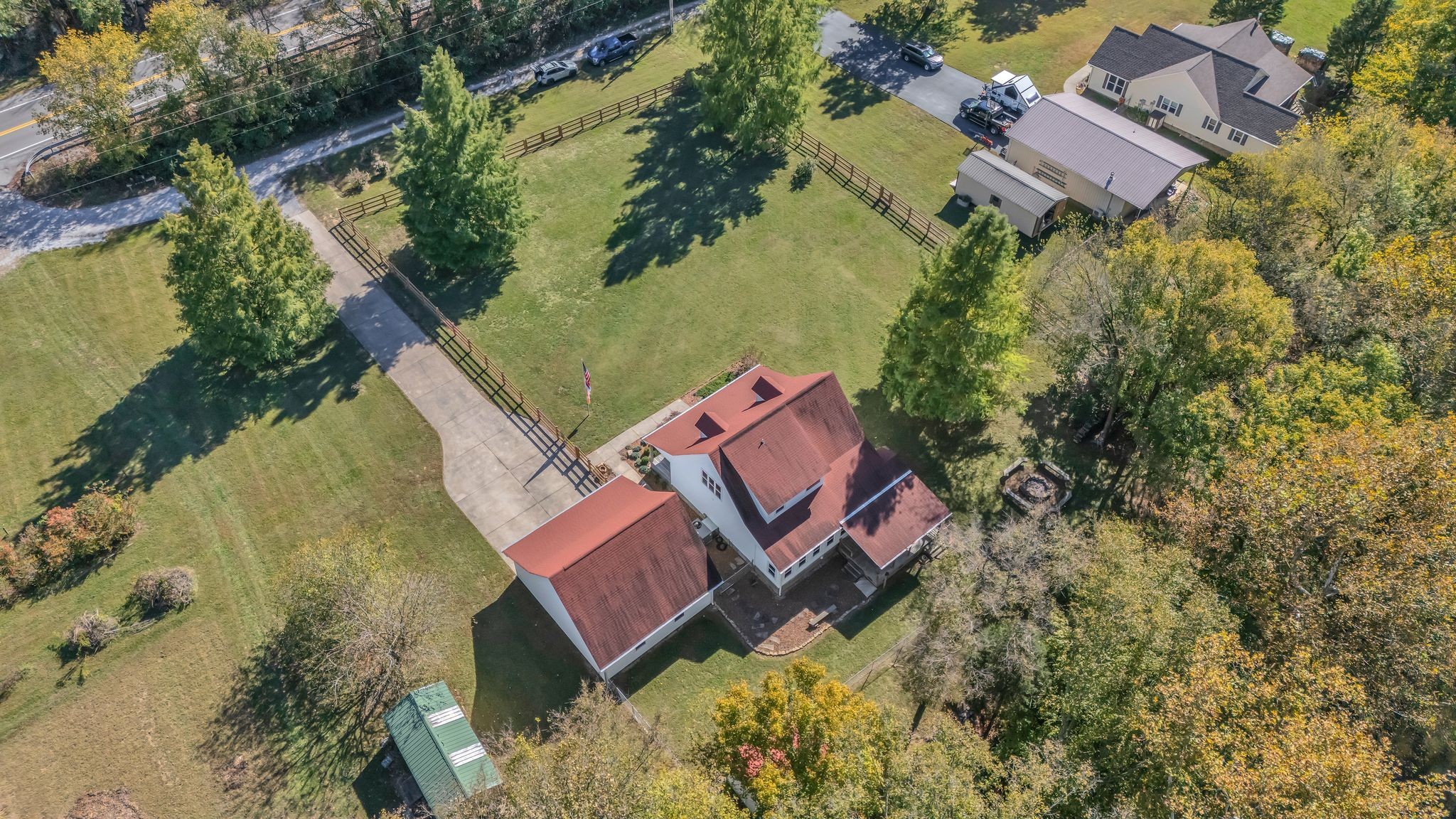 6285 Medley Amonette Road Buffalo Valley, TN 38548 - Photo 40 of 41 an aerial view of a house with a yard